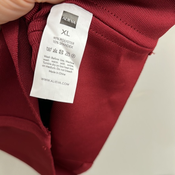 ALIEVA Shiva bandage dress maroon - Picture 8 of 15